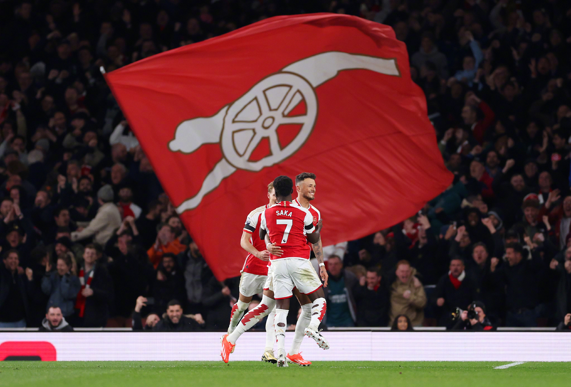 阿森纳客场逆袭，喜迎胜利