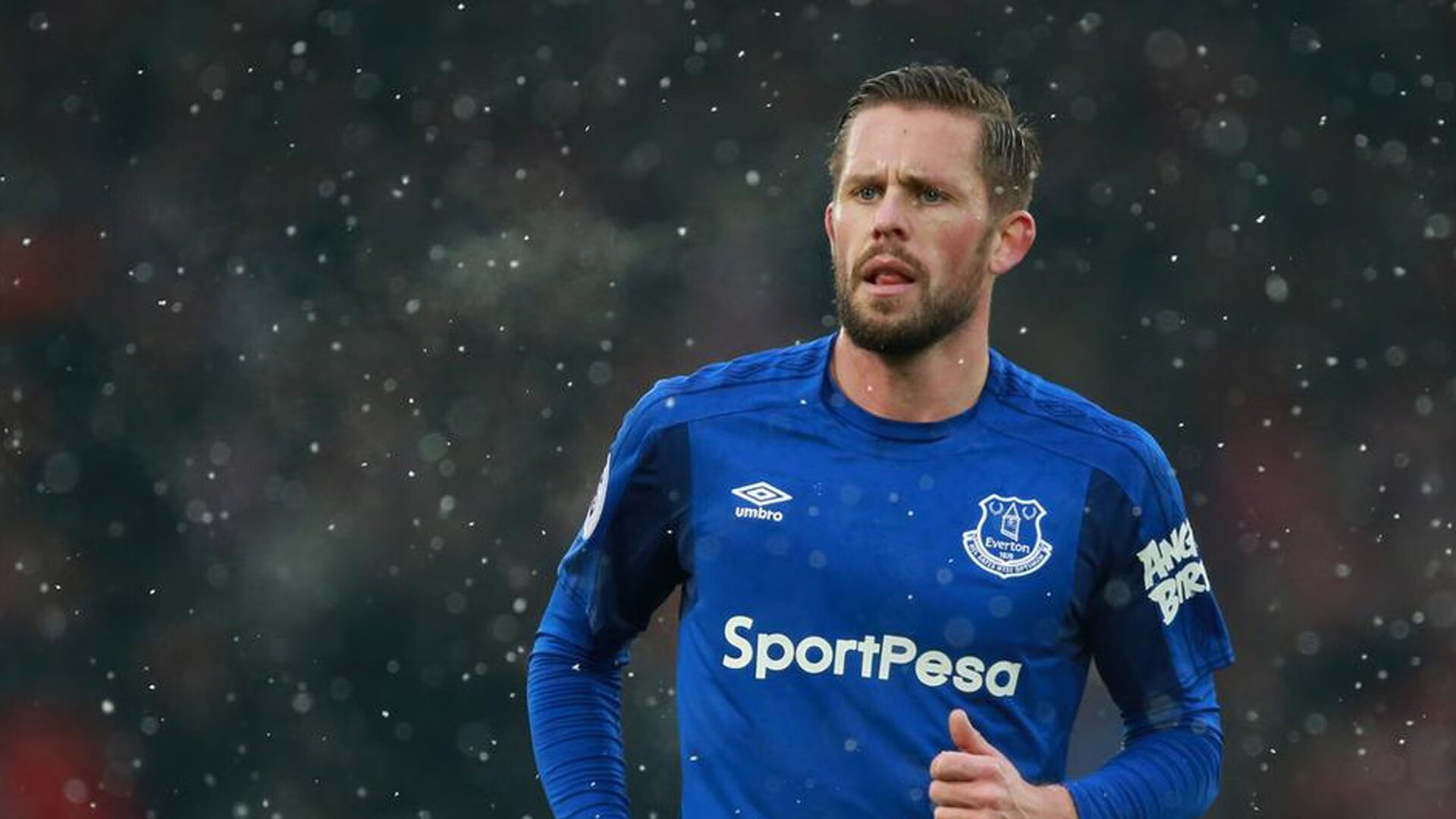 跨界传奇，上海队掀翻凯尔特人，锡安在英超争冠战中接管比赛