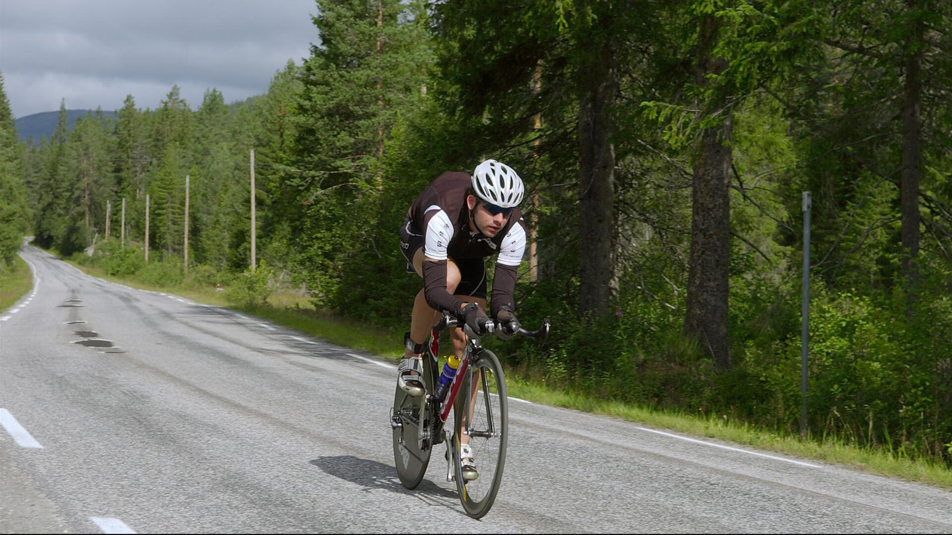 东决夜班凯罗接管比赛，深圳队逆袭太阳改写历史